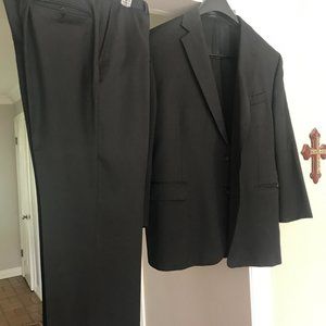 Men's Wool Suit Black Charcoal Pinstripe 46 Reg Pants 38 x 30 Classic Fit